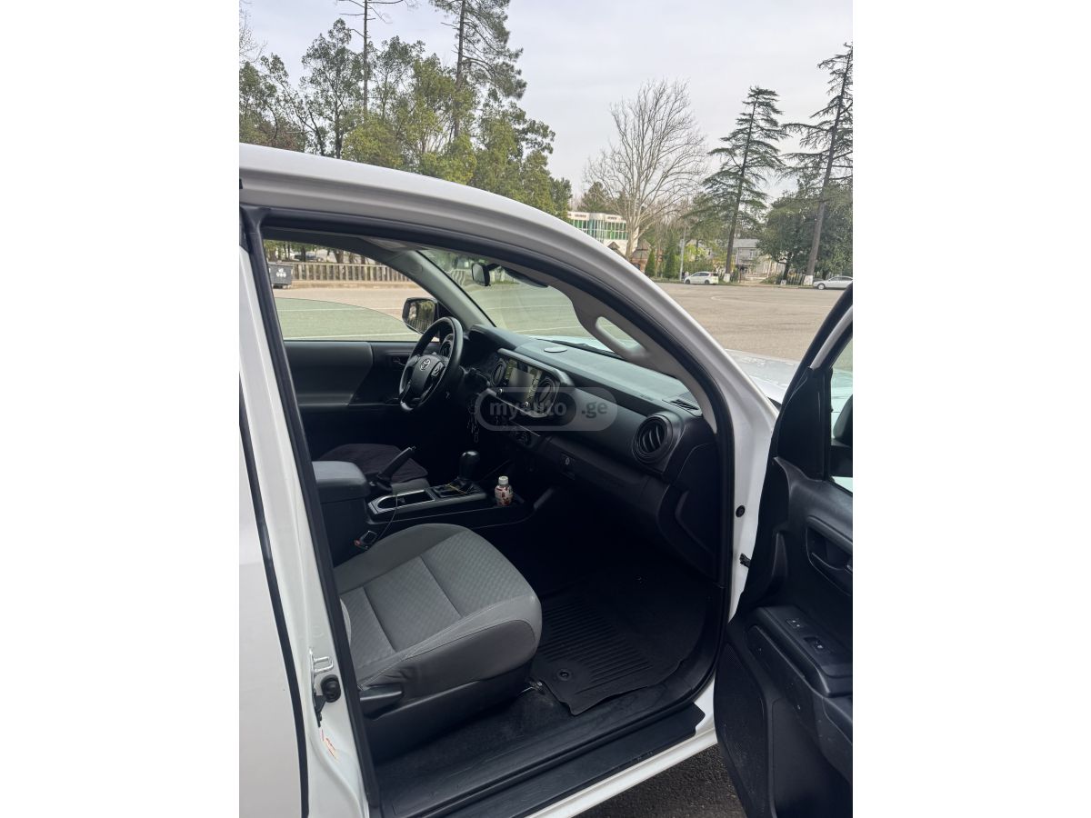 Toyota Tacoma - фото 4