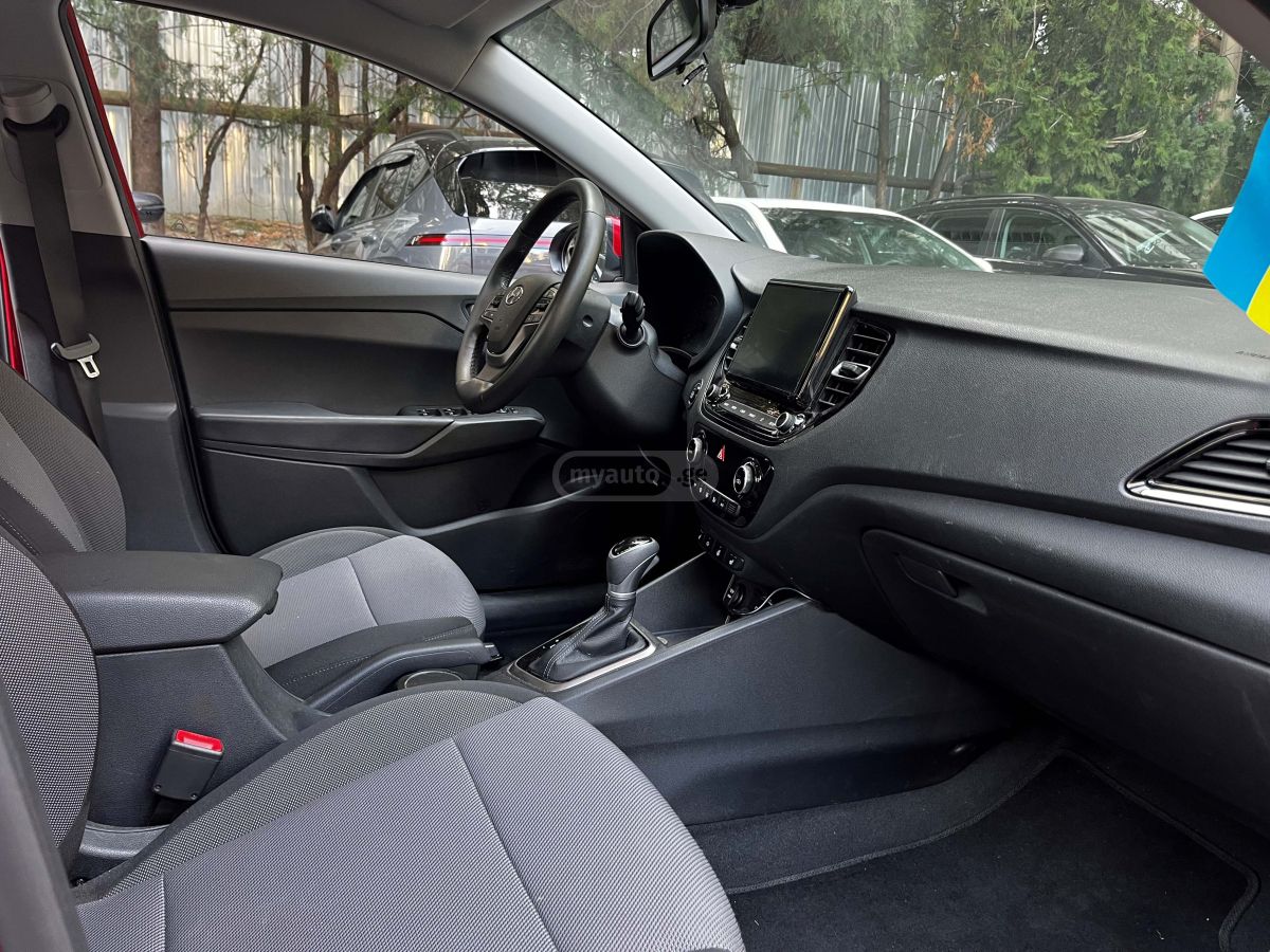 Hyundai Limited 4dr Sedan CVT — миниатюра 10