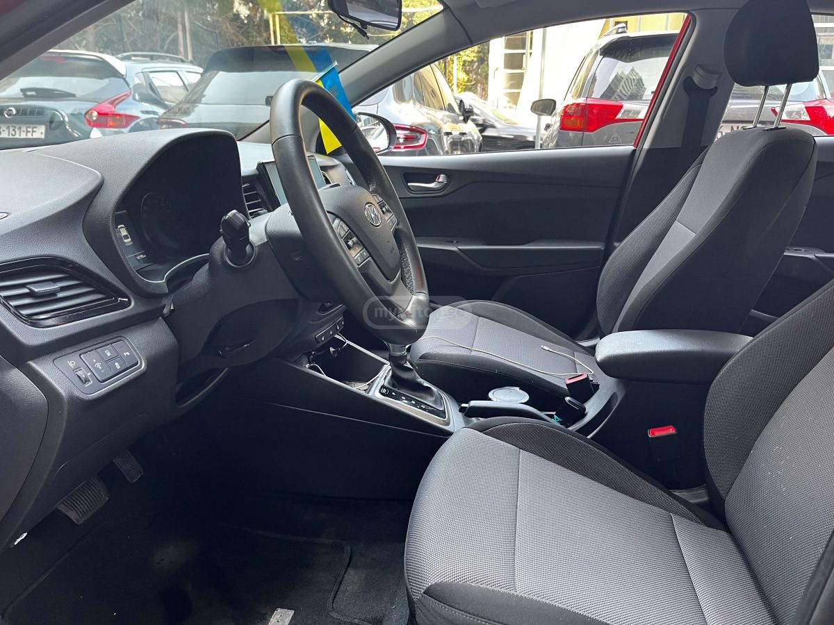 Hyundai Limited 4dr Sedan CVT — миниатюра 9