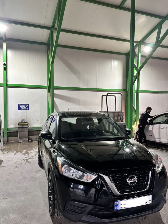 Nissan Kicks - фото 1