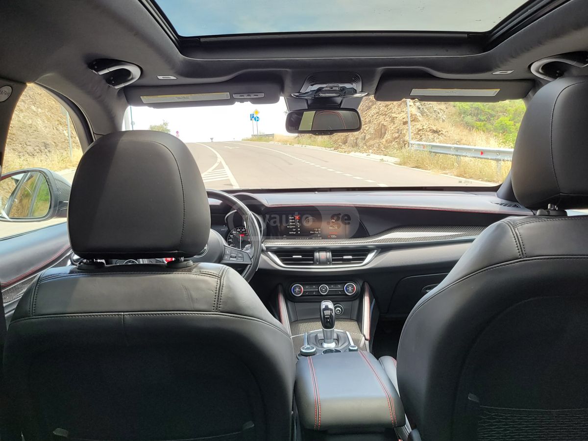Alfa Romeo Stelvio - фото 9