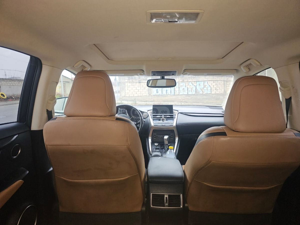 Lexus NX 200 - фото 6
