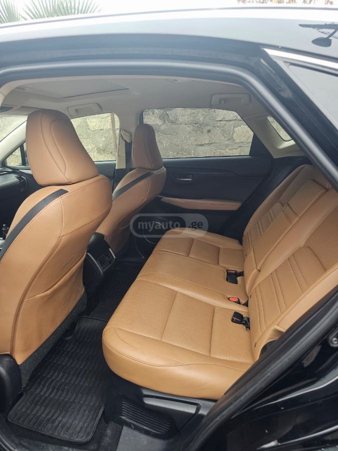 Lexus NX 200 - фото 7