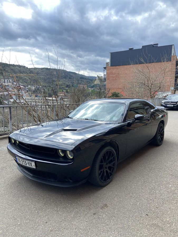 Dodge Challenger - фото 3