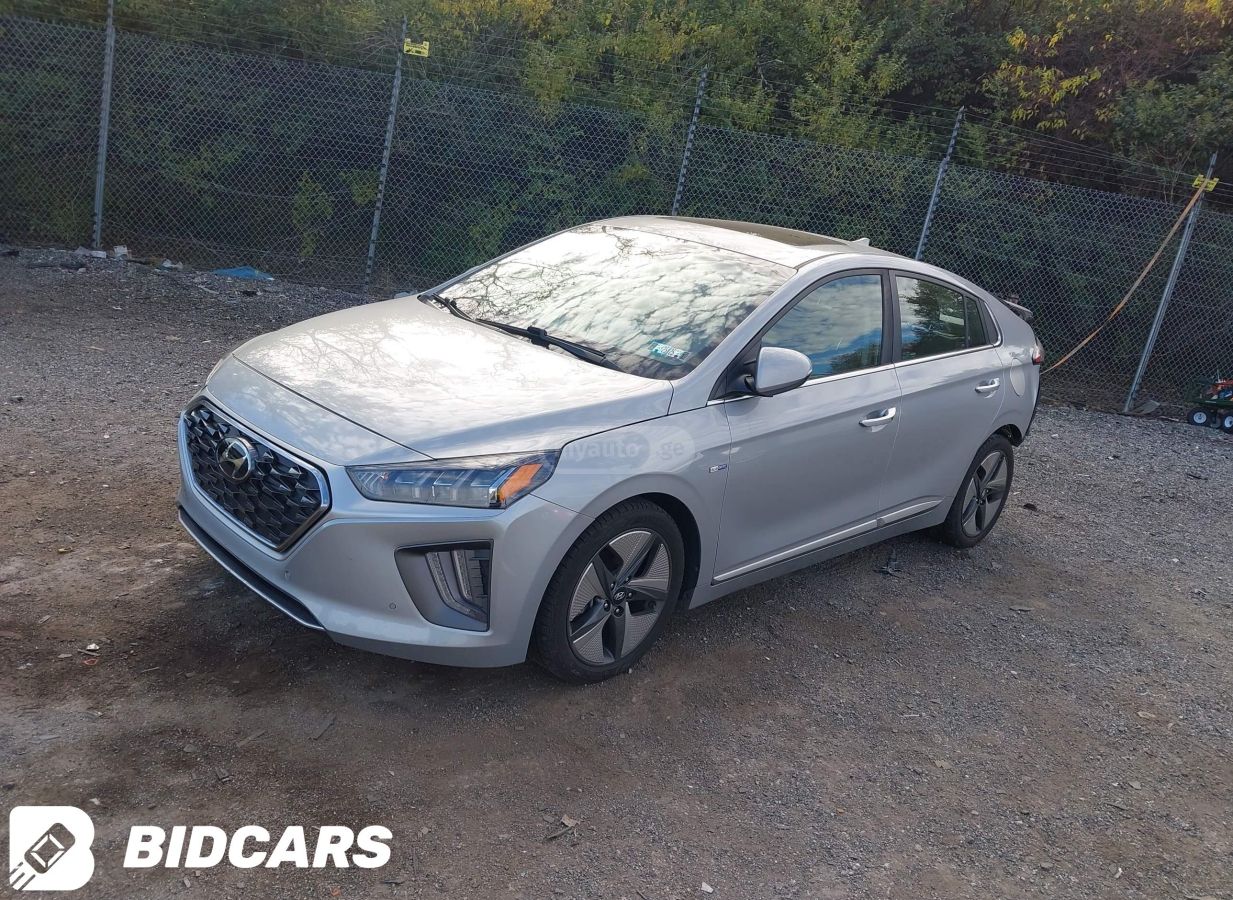 Hyundai Ioniq - фото 1