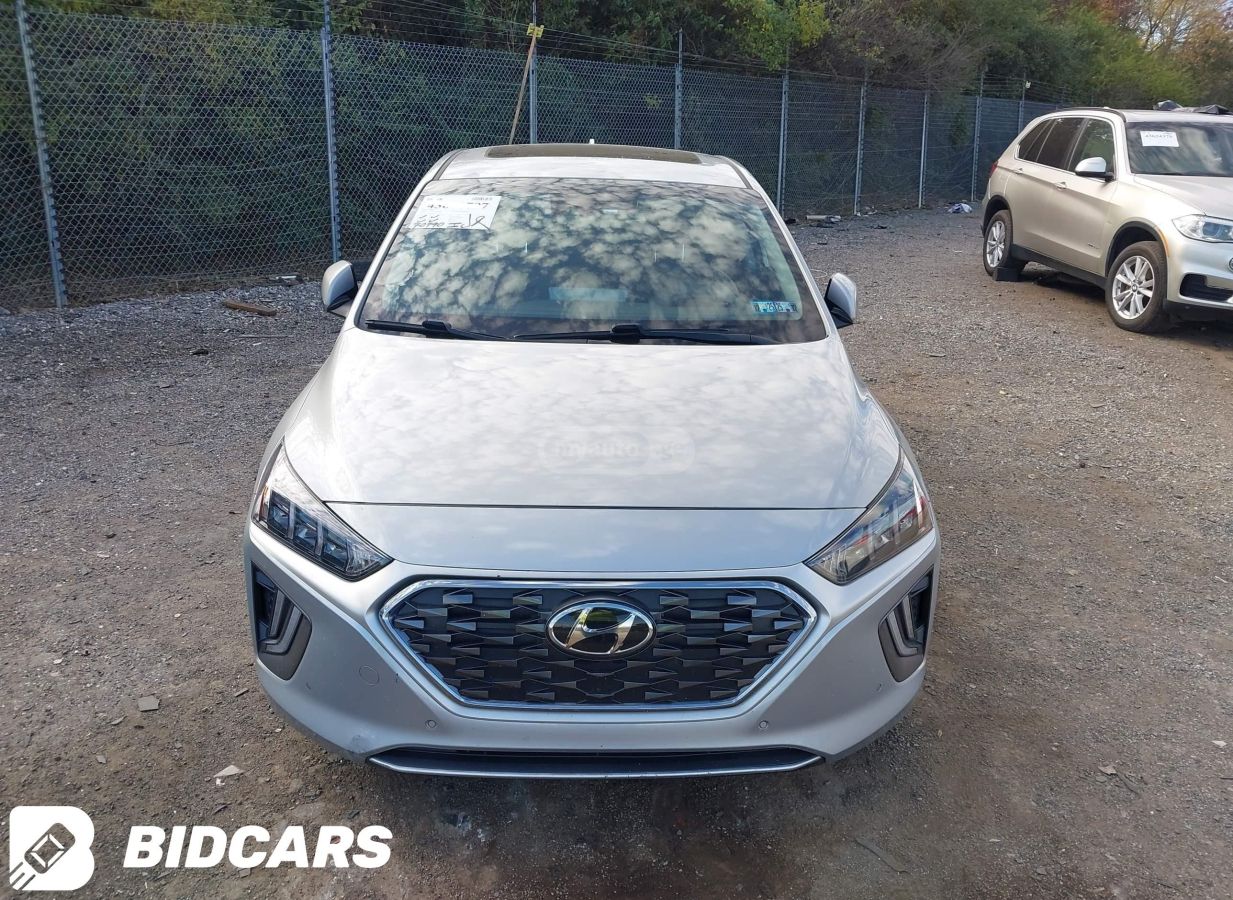 Hyundai Ioniq - фото 3