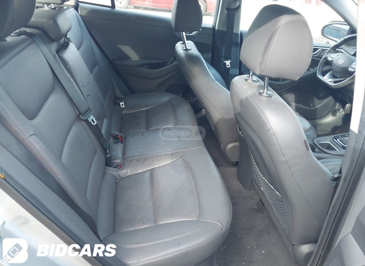 Hyundai Ioniq - фото 9