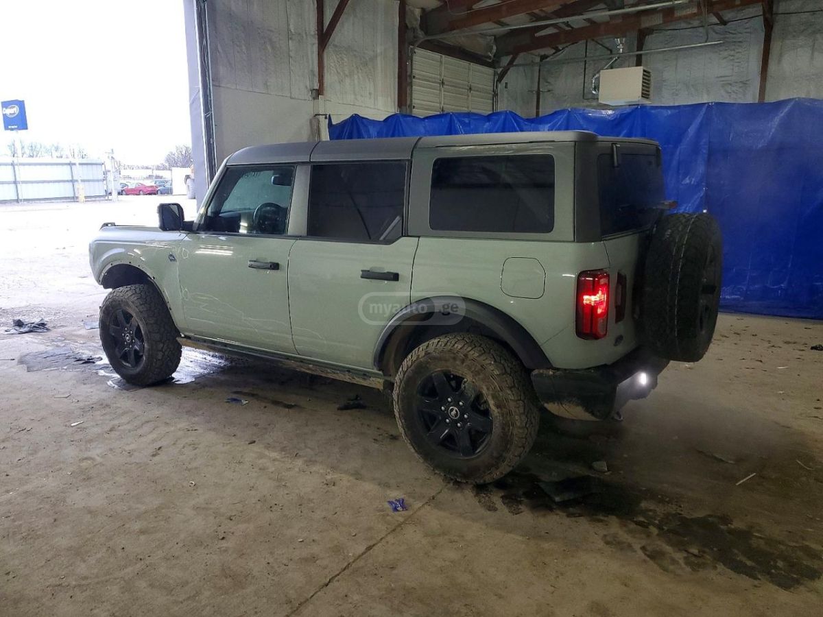 Ford Bronco - фото 2