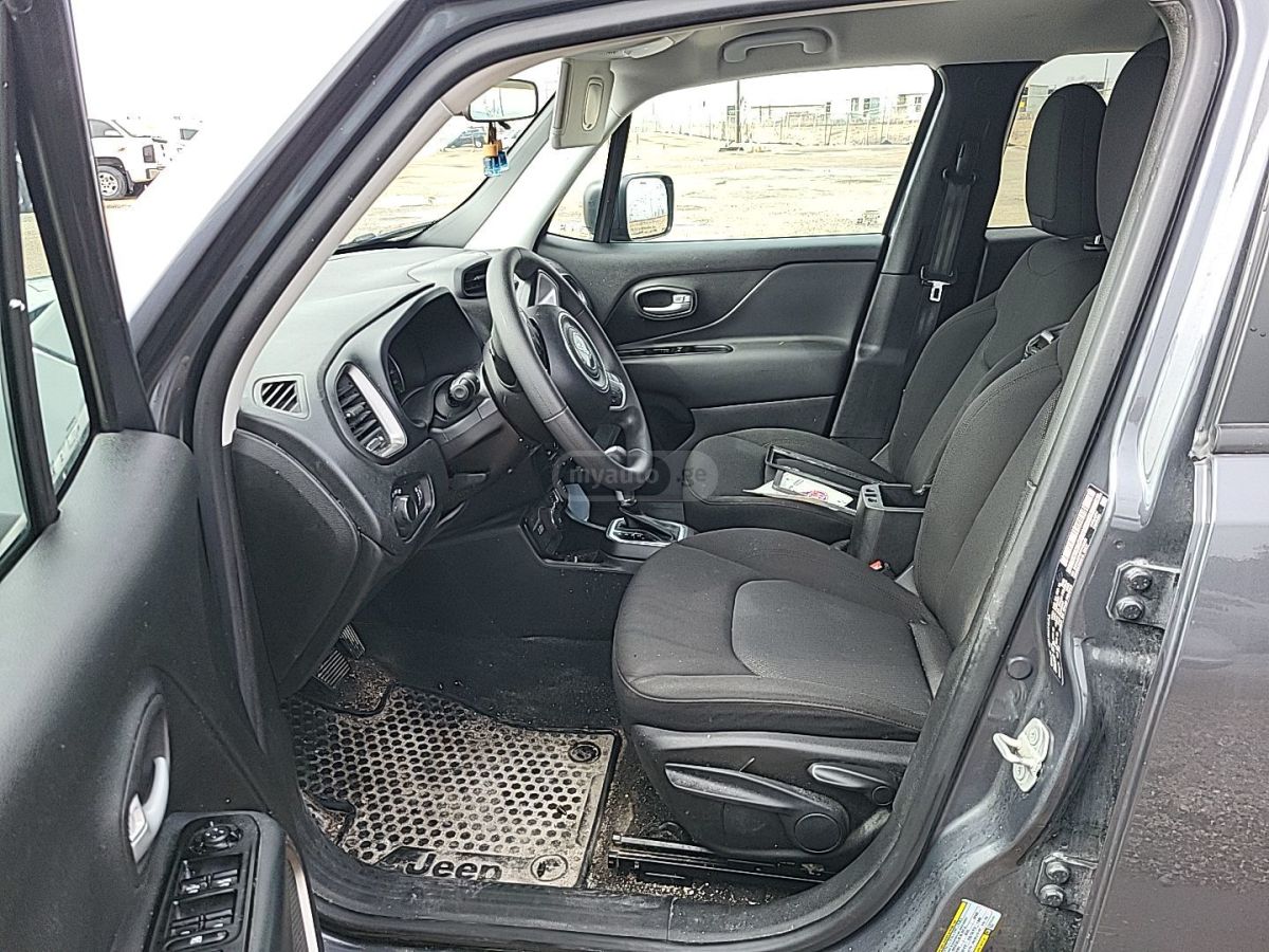 Jeep Renegade - фото 6