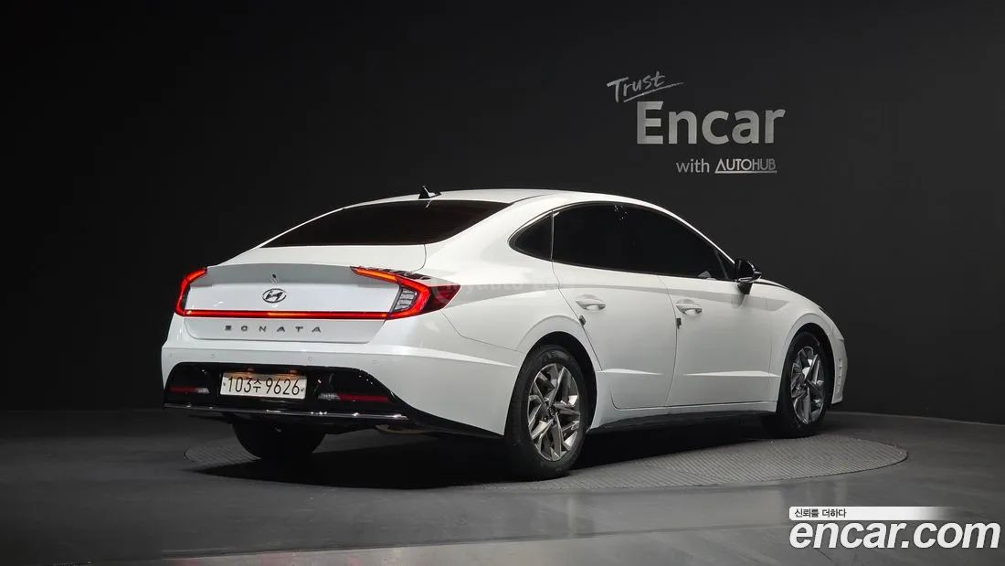 Hyundai Sonata - фото 2