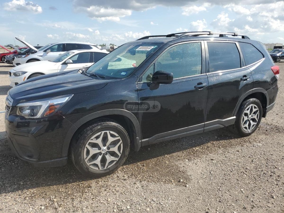 Subaru Premium 4dr All-Wheel Drive CV — миниатюра 1