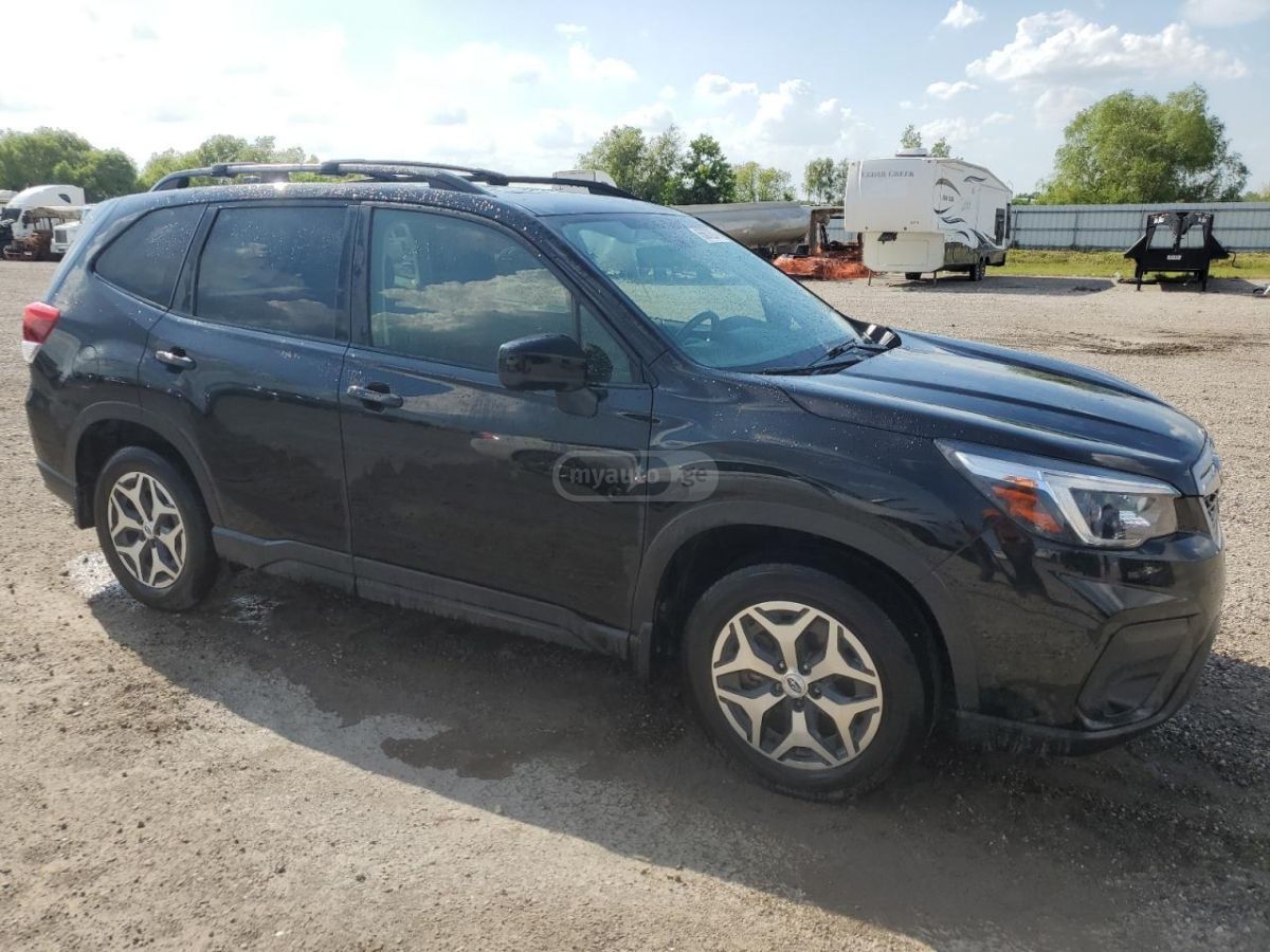 Subaru Premium 4dr All-Wheel Drive CV — миниатюра 2