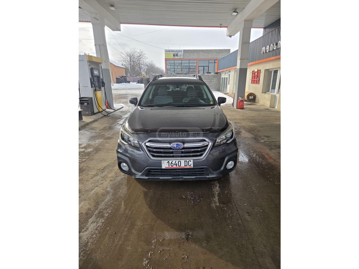 Subaru Outback - фото 1