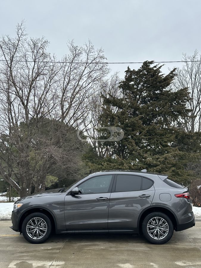 Alfa Romeo Stelvio 2024 — миниатюра 6