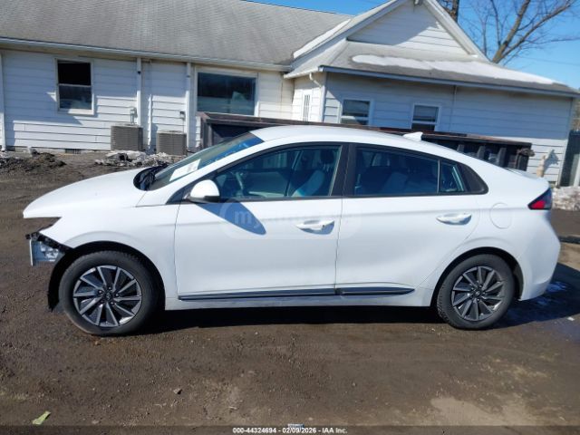 Hyundai Ioniq 2021 — миниатюра 1