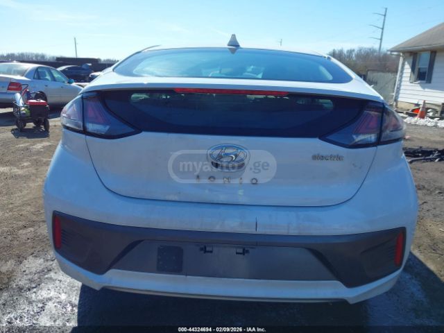Hyundai Ioniq 2021 — миниатюра 10