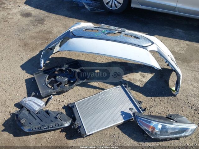 Hyundai Ioniq 2021 — миниатюра 3