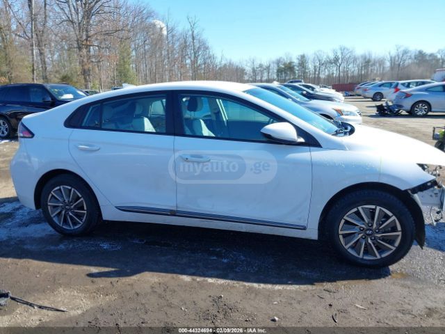 Hyundai Ioniq 2021 — миниатюра 4