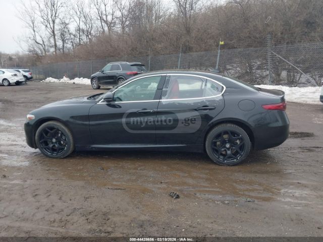 Alfa Romeo Giulia - фото 2