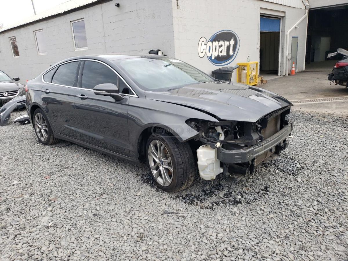 Ford Fusion - фото 4