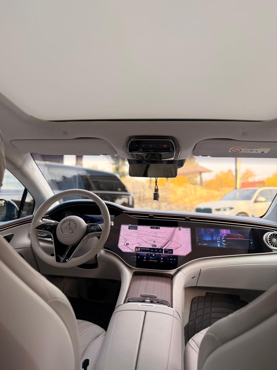 Mercedes-Benz 580 — миниатюра 10