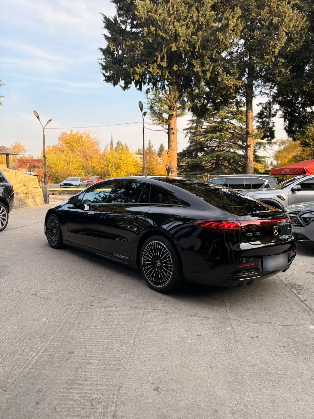 Mercedes-Benz 580 — миниатюра 2