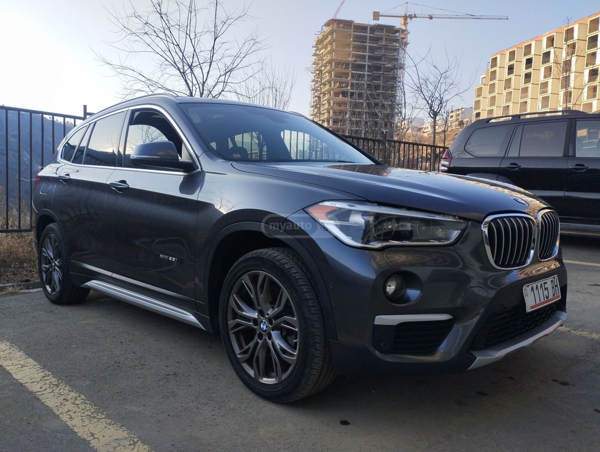 BMW X1 - фото 2