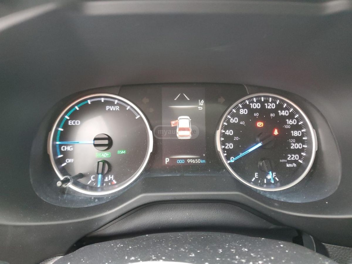 Toyota RAV 4 - фото 9