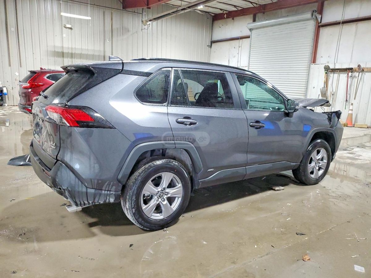 Toyota HYBRID XLE — миниатюра 3