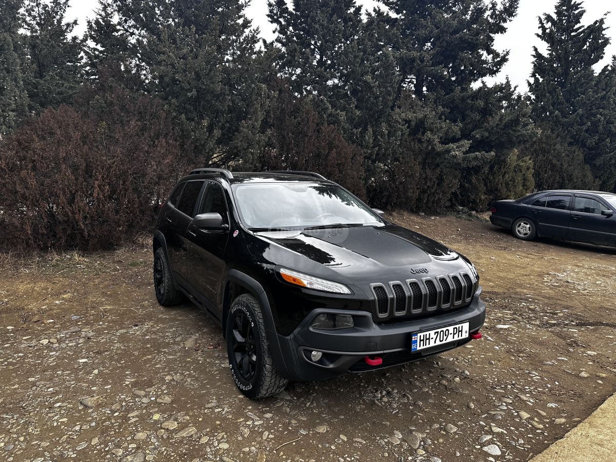 Jeep Cherokee - фото 10