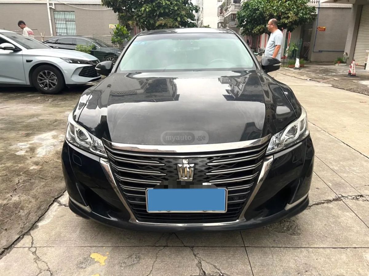 Toyota Highlander - фото 2