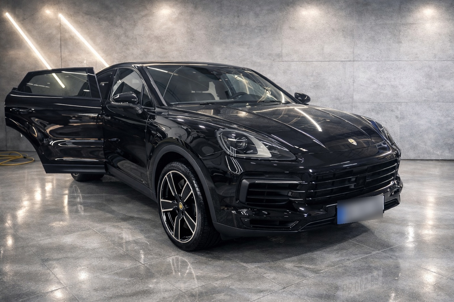 Porsche Cayenne - фото 3