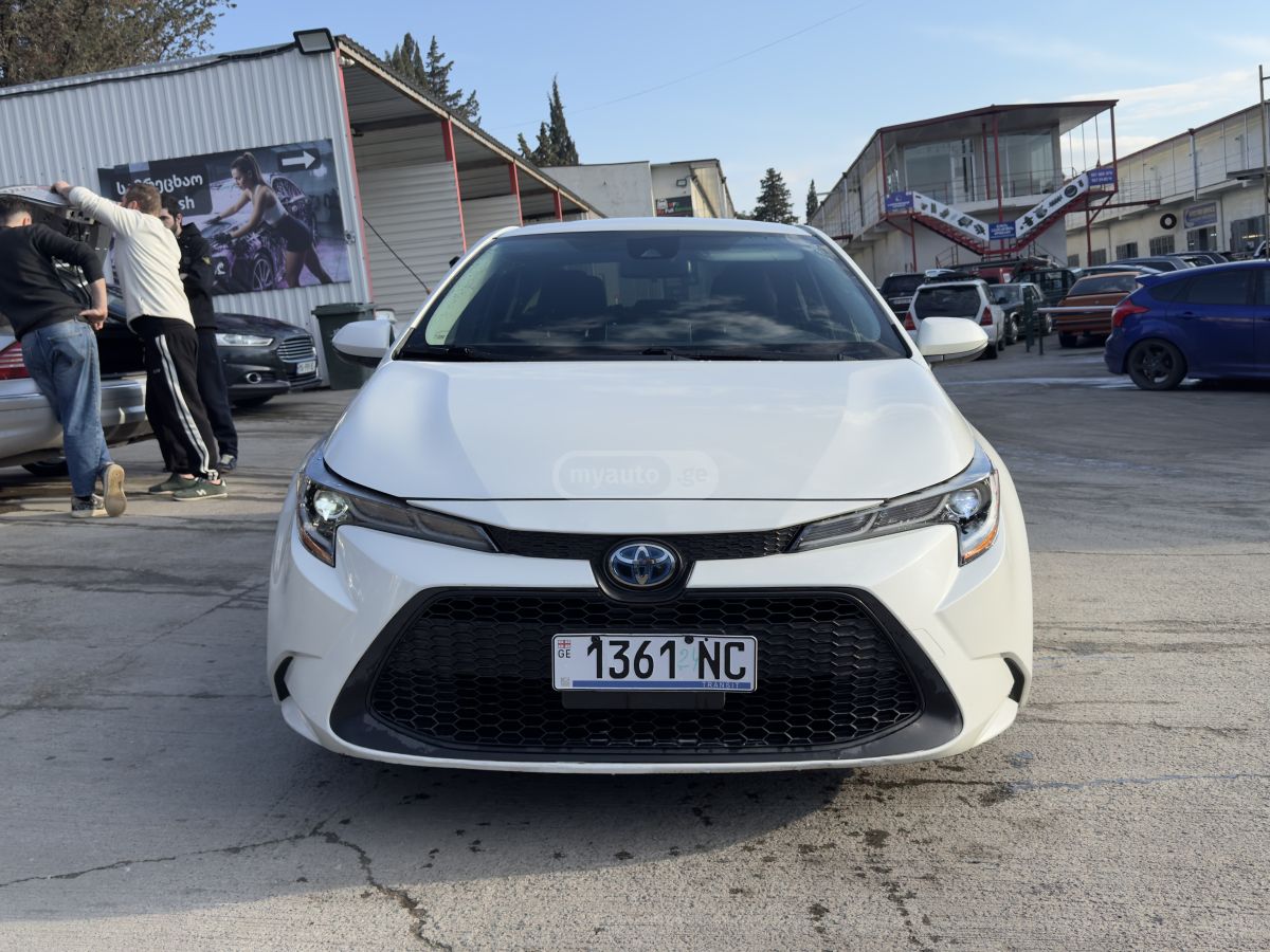 Toyota Corolla - фото 2