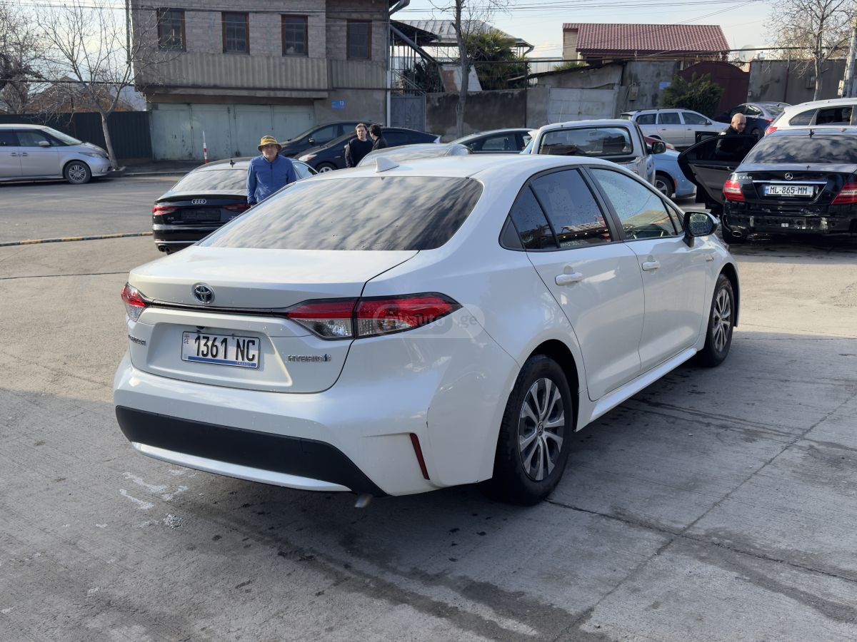 Toyota Corolla - фото 5