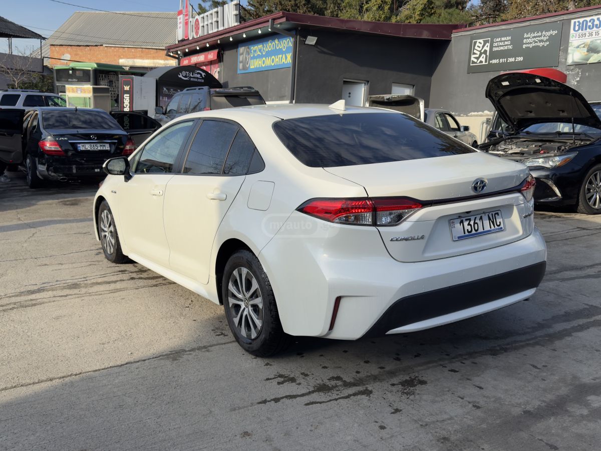 Toyota Corolla - фото 7