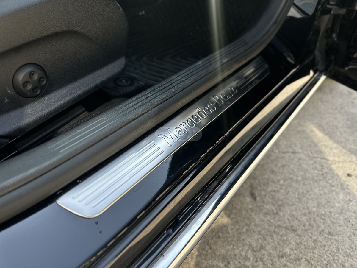 Mercedes-Benz C 300 - фото 15