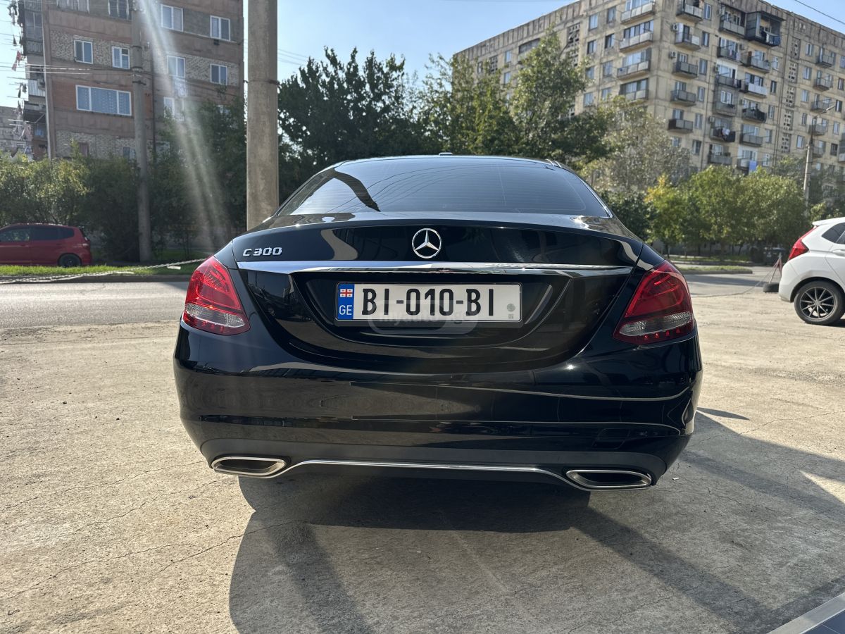 Mercedes-Benz C 300 - фото 5