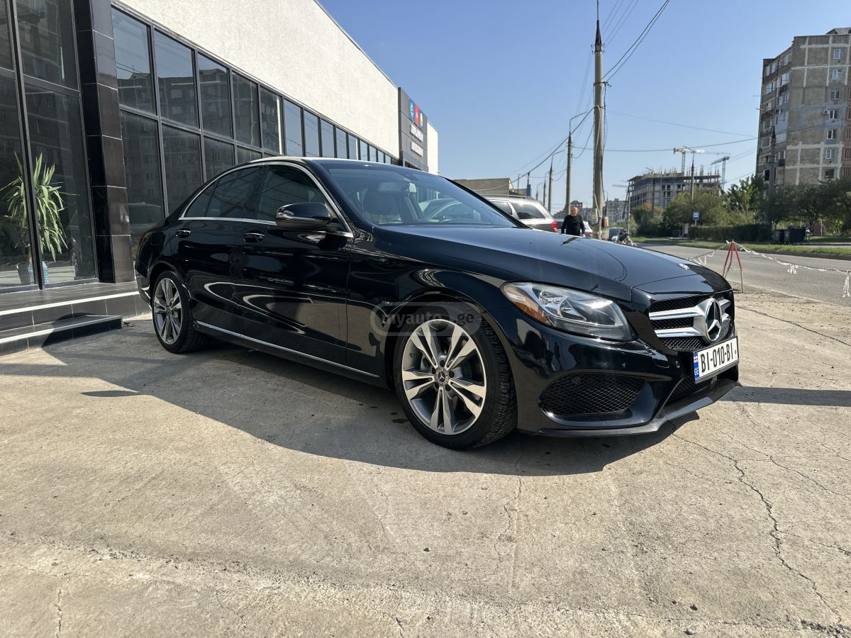 Mercedes-Benz C 300 - фото 7