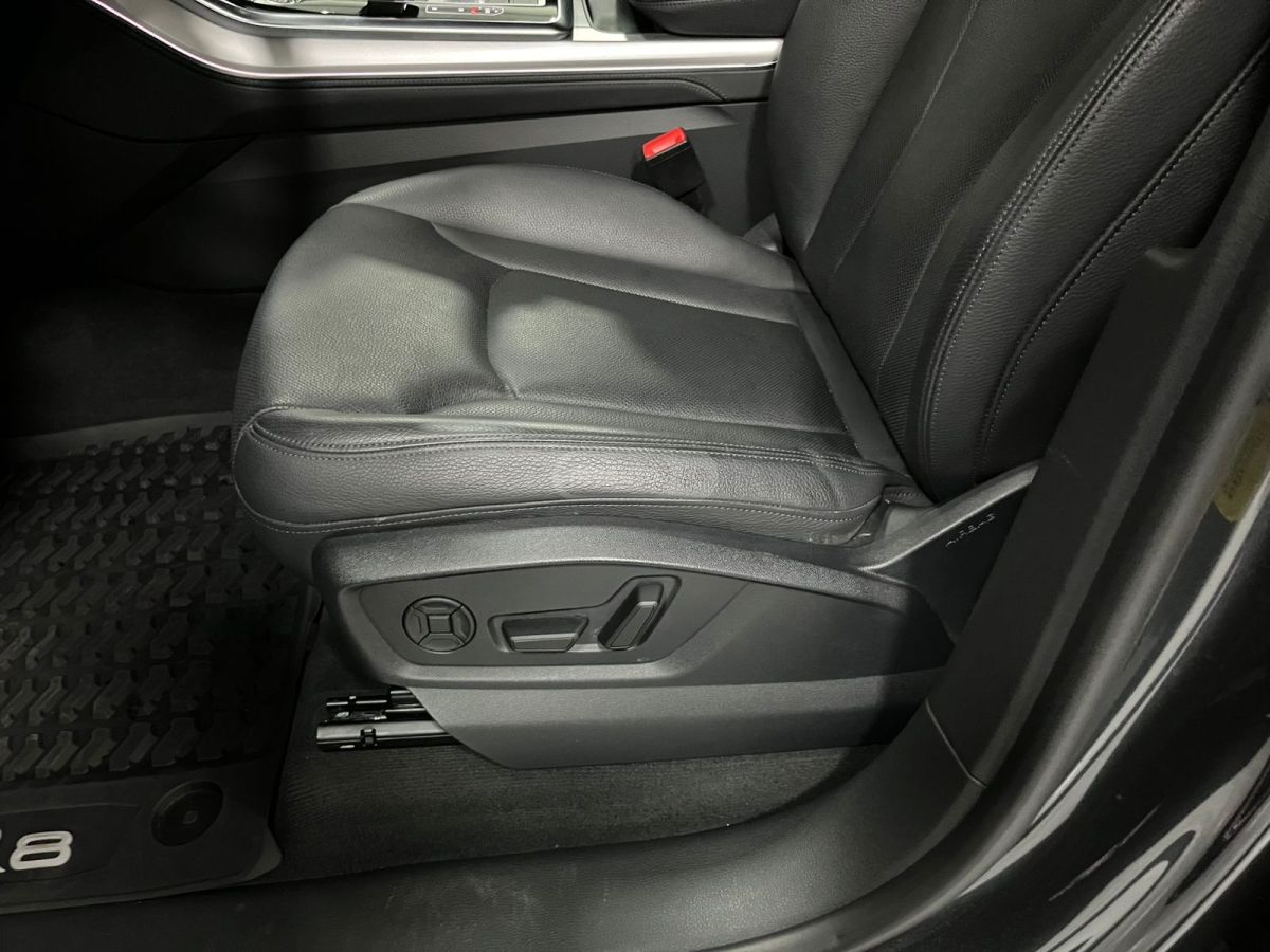 Audi S line Premium 4dr All Wheel D — миниатюра 13