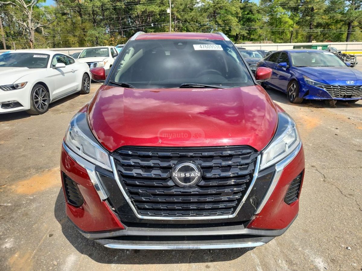 Nissan Kicks - фото 1