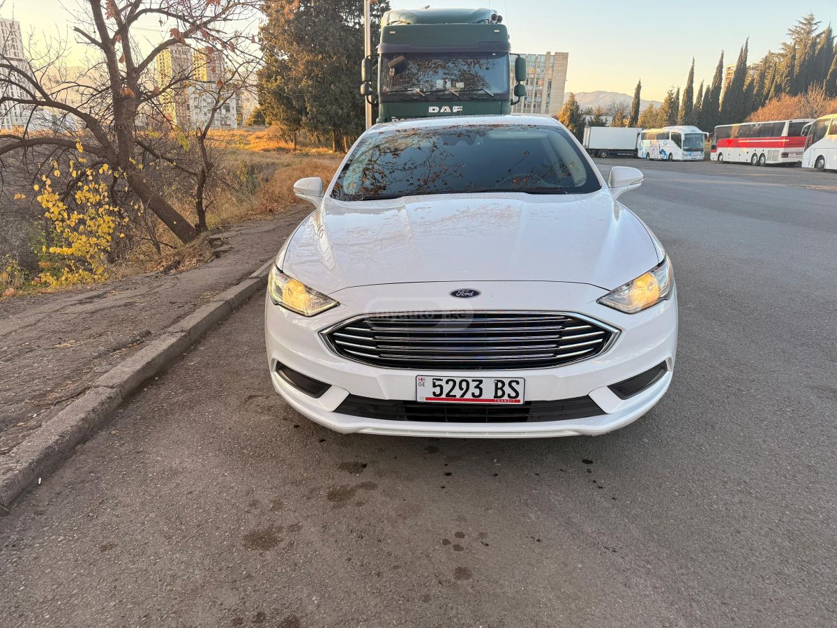 Ford Fusion - фото 3