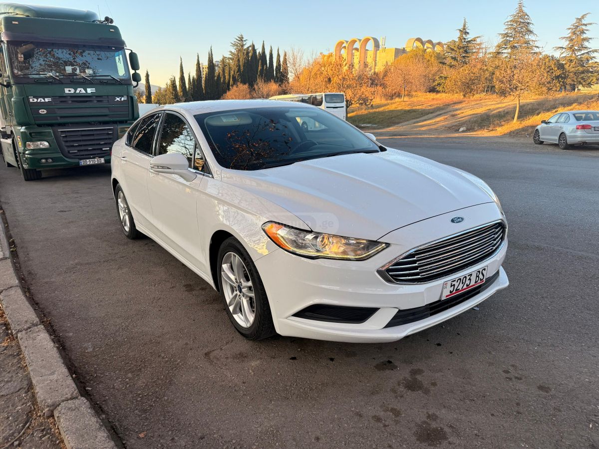 Ford Fusion - фото 5
