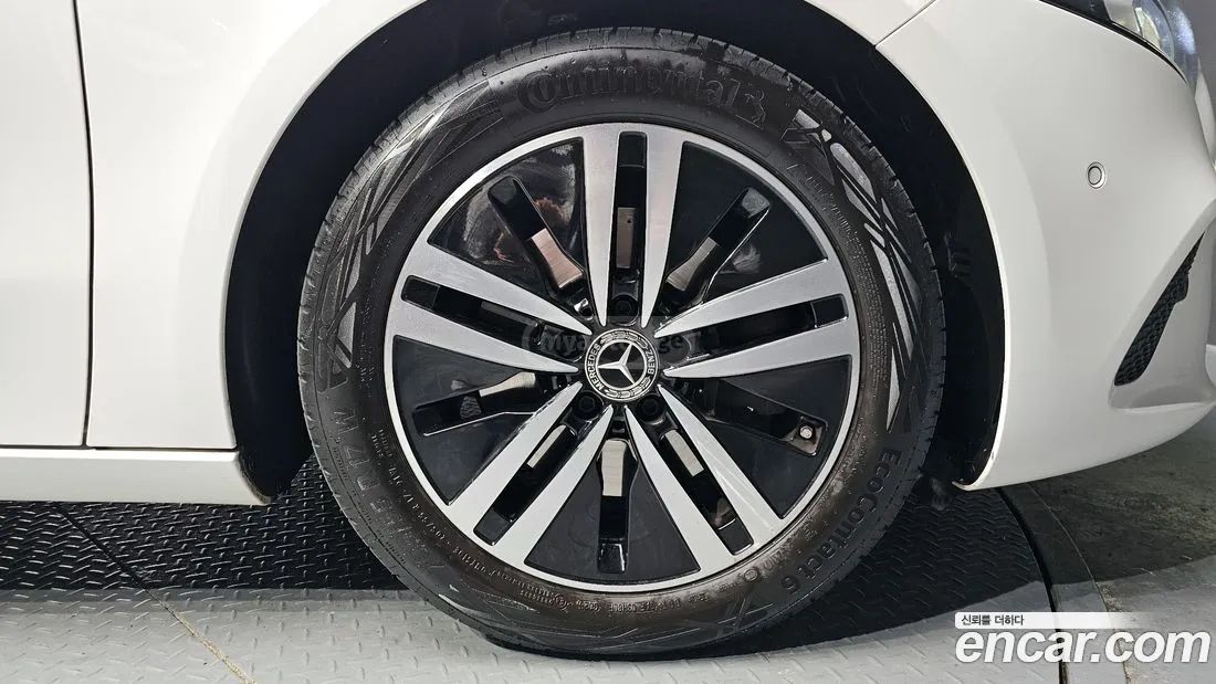 Mercedes-Benz - фото 5