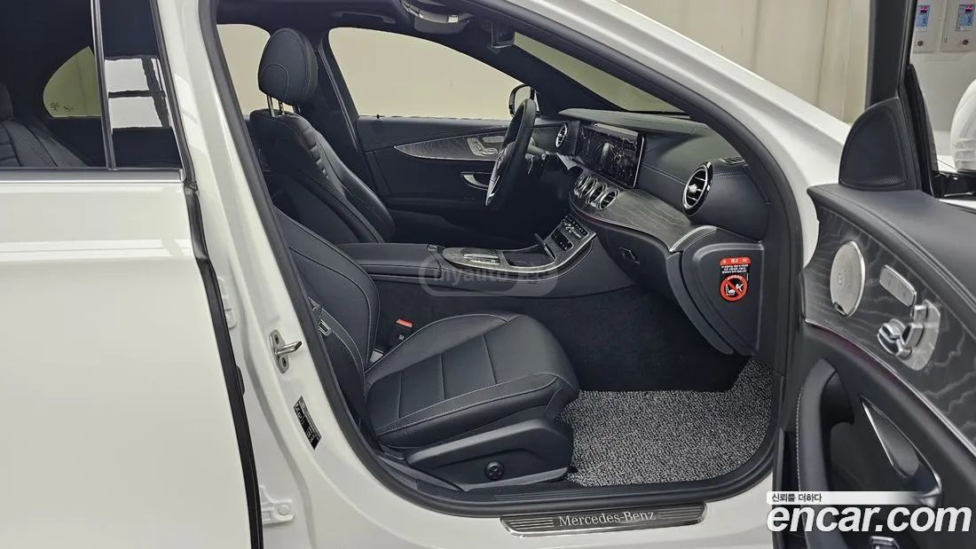 Mercedes-Benz E53 AMG - фото 11