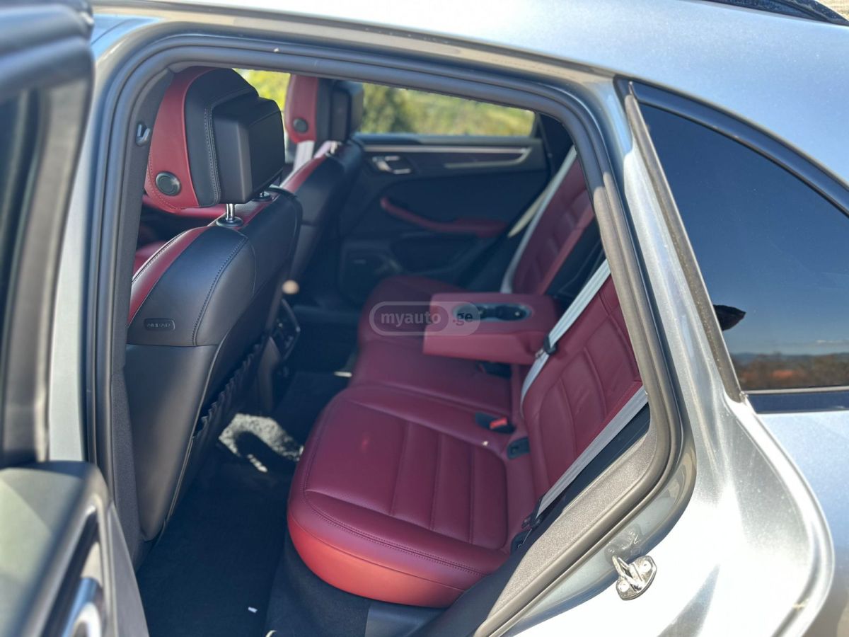 Porsche GTS — миниатюра 7