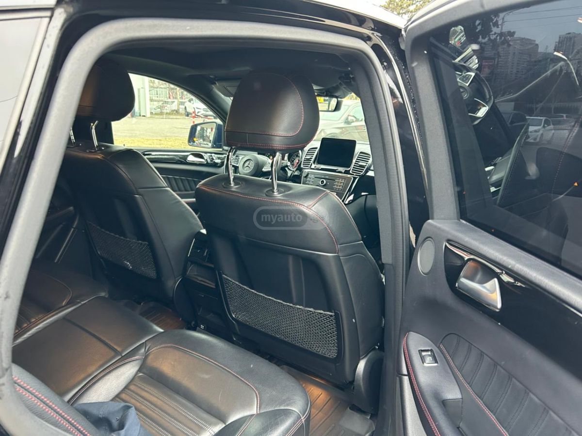 Mercedes-Benz GLE 400 - фото 11