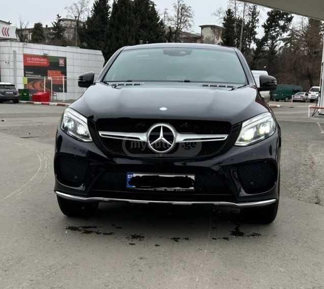 Mercedes-Benz GLE 400 - фото 3