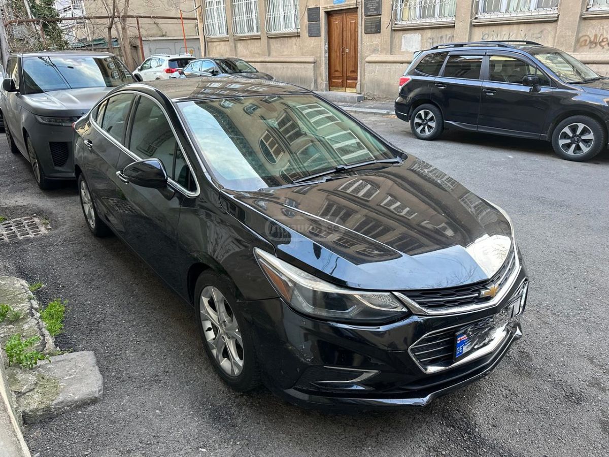 Chevrolet Cruze - фото 1