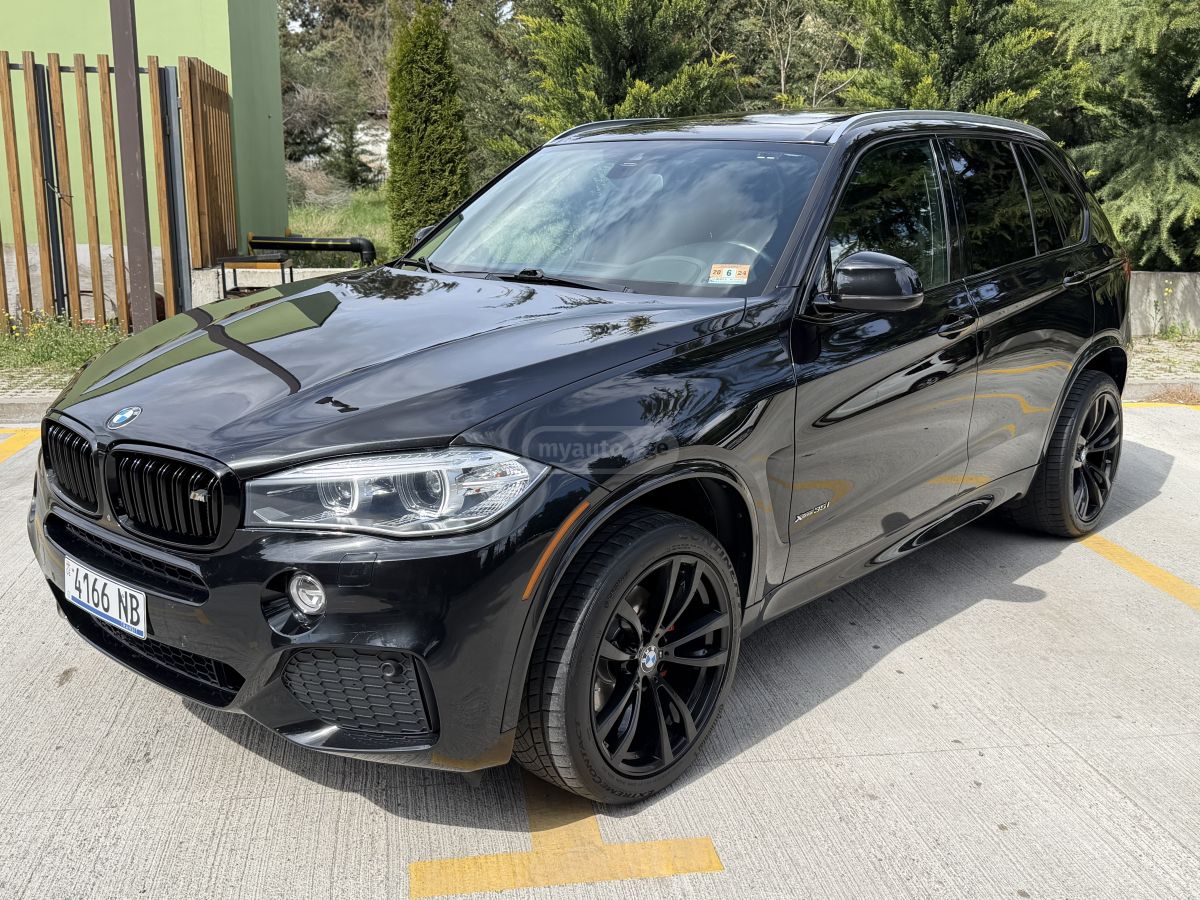 BMW X5 - фото 1