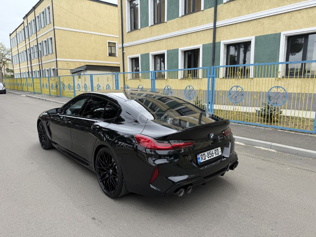BMW M8 - фото 1